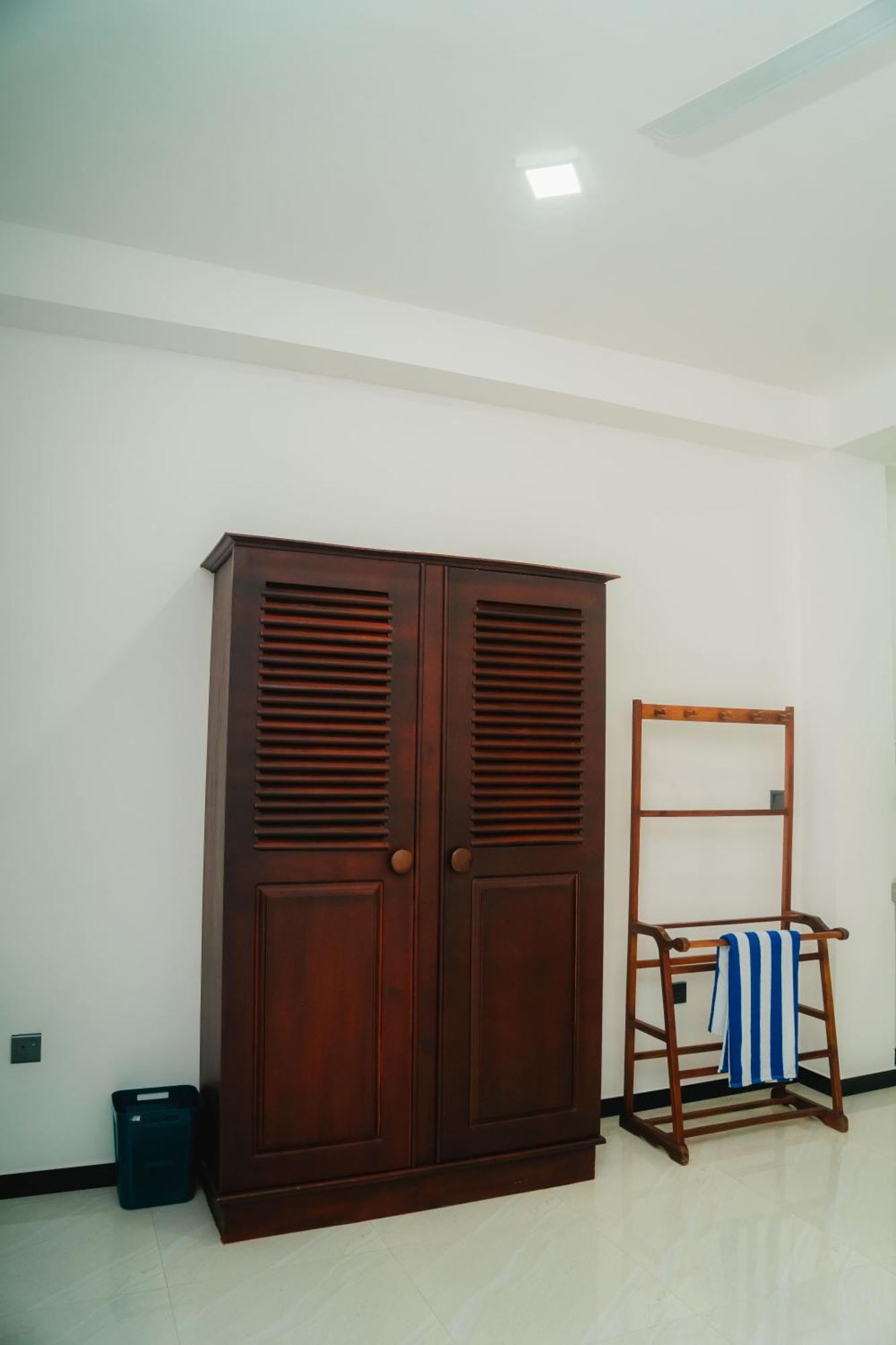 Hotel Aliya Aliya Hikkaduwa Extérieur photo